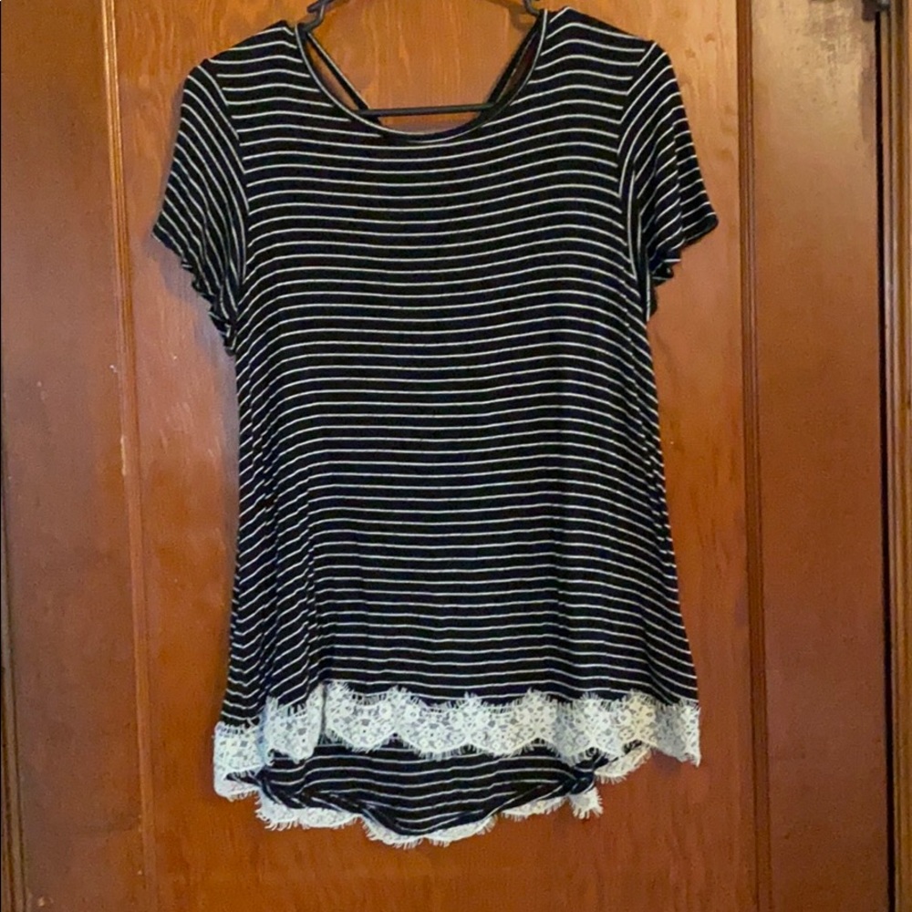 Striped short sleeve top